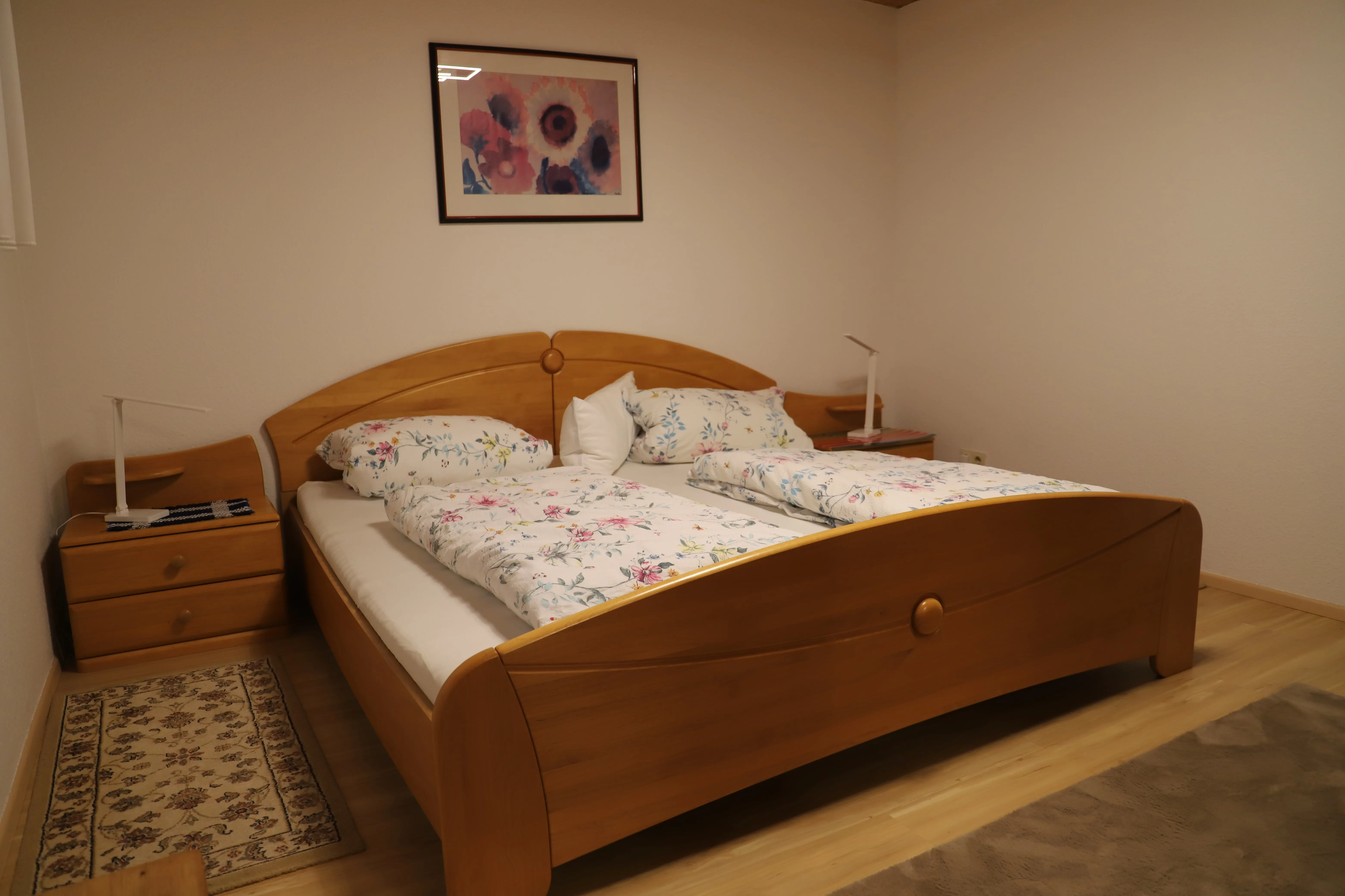 Schlafzimmer 1